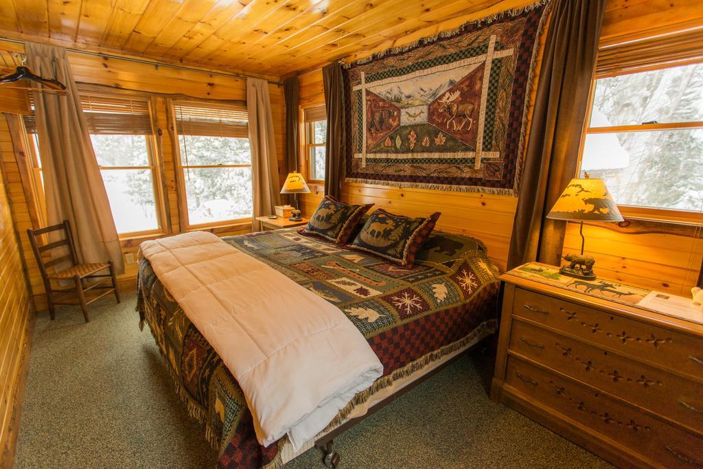 Lake Clear Lodge Exterior photo