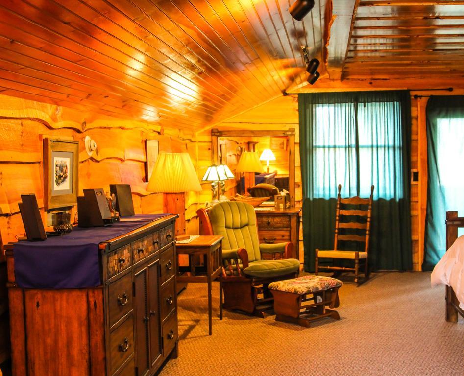 Lake Clear Lodge Exterior photo