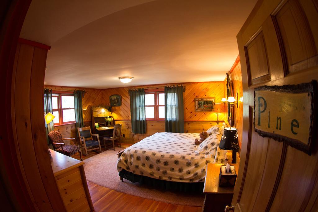 Lake Clear Lodge Exterior photo