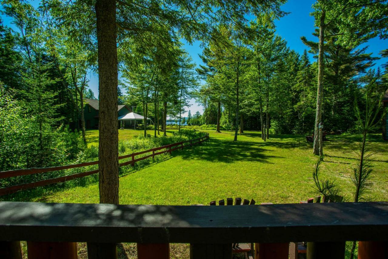 Lake Clear Lodge Exterior photo